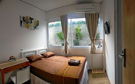 Double Room with Pool View