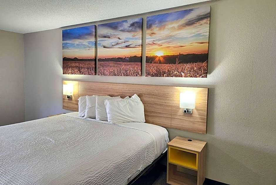 Photo 1 of 9 of Studio 1 King Bed Suite
