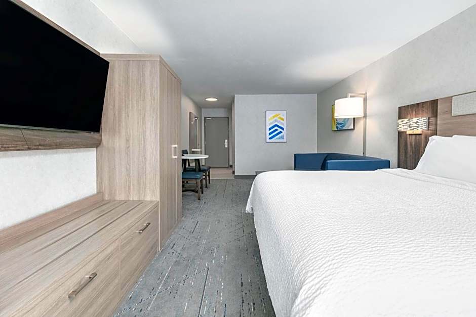 Holiday Inn Express Hotel and Suites Valparaiso By IHG