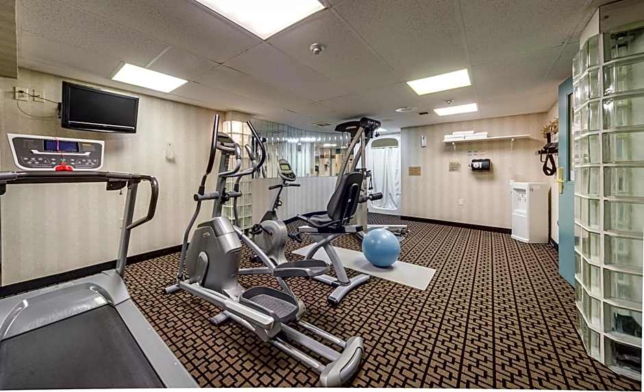 Monte Carlo Inns Oakville Suites