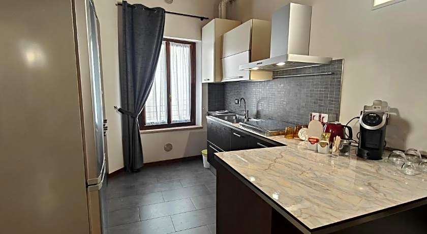 Giardino Giusti House & Court