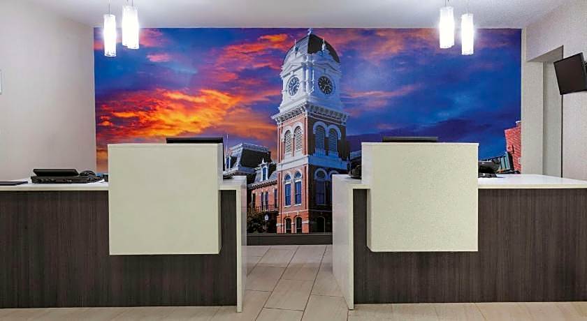 La Quinta Inn & Suites by Wyndham Covington