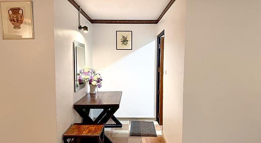 Chiangmai Lanna & Modern Loft Hotel