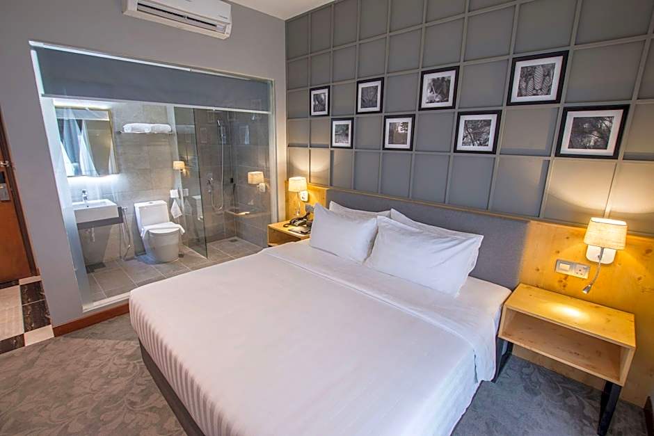 Redpine Boutique Hotel