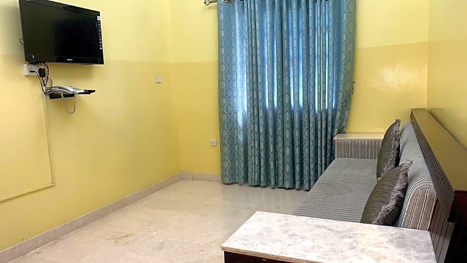 Super OYO 152 Manam 1 Hotel Apartment