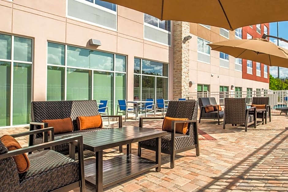 Holiday Inn Express & Suites Tampa North - Wesley Chapel By IHG