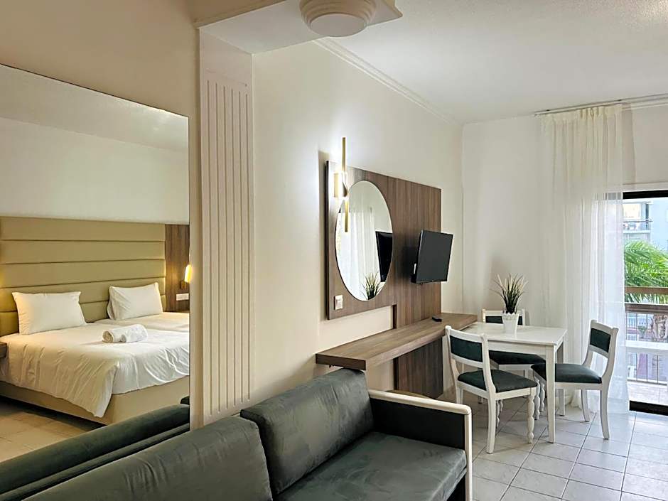 Marlita Beach Hotel Apartments