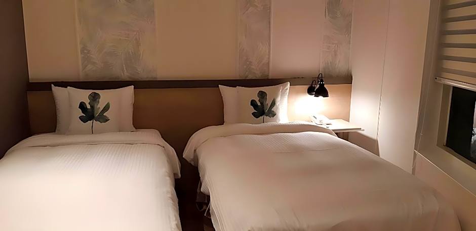 New California Hotel