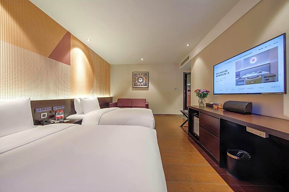 Orange Hotel Jinji Lake in Suzhou Center