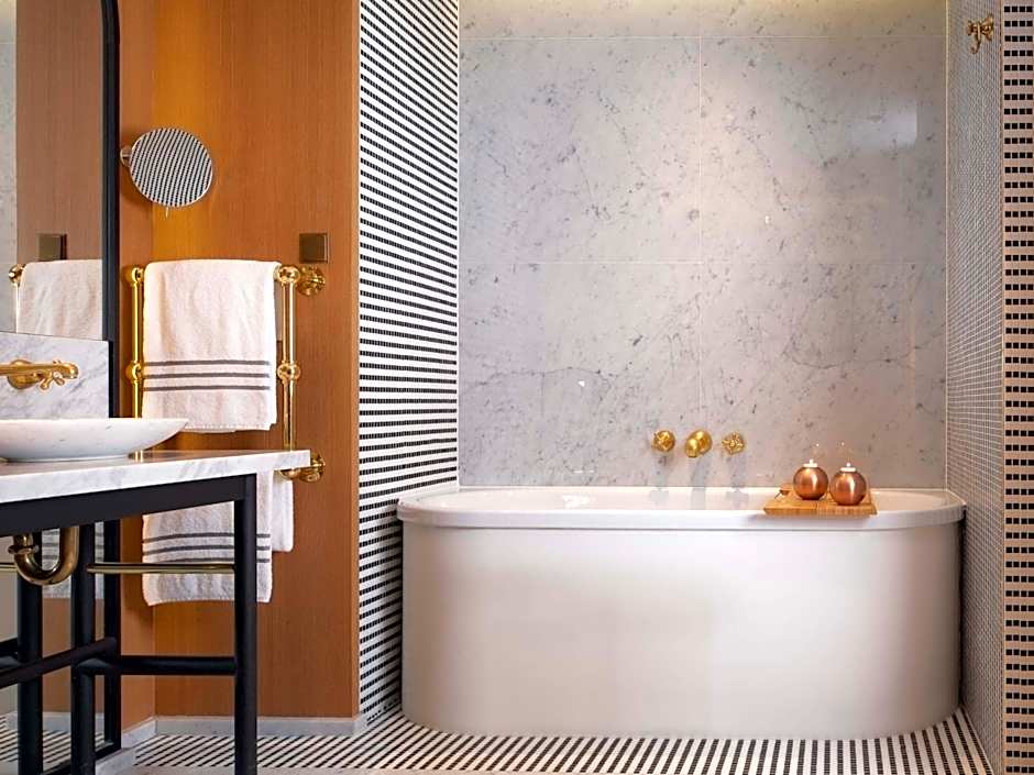 Hôtel Vernet Champs Elysées Paris