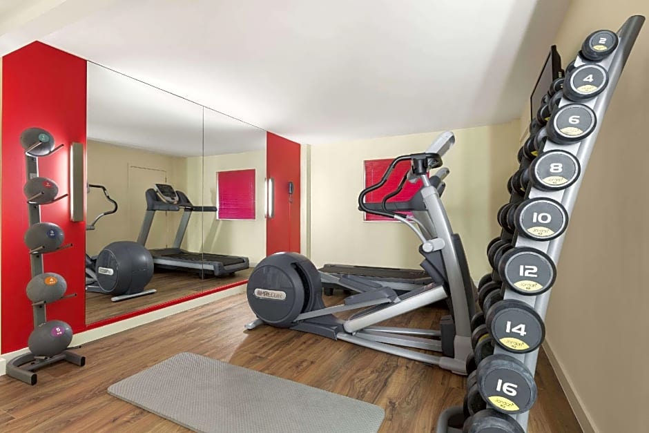 Ramada London North M1