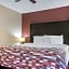 Red Roof Inn & Suites Statesboro - University