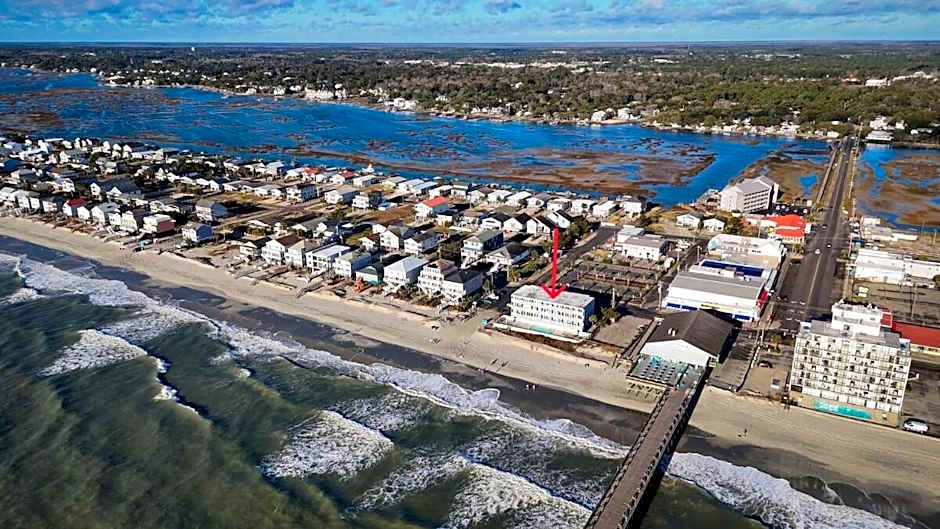 Exceptional Ocean-Pier-Pool Front 1 BR Condo