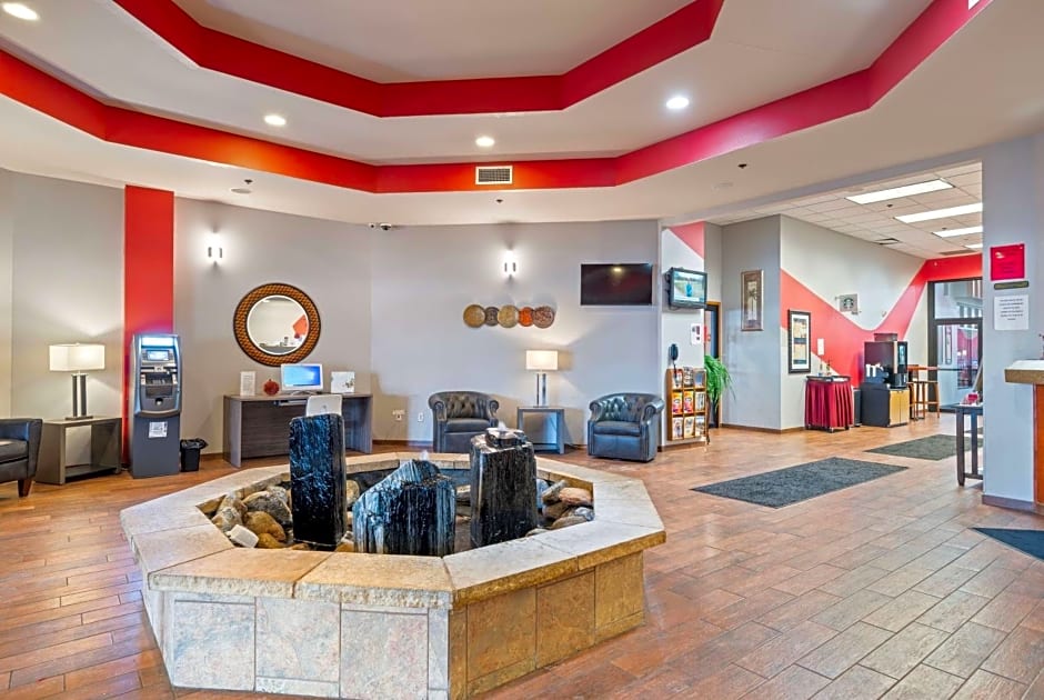Ramada by Wyndham Sioux Falls Airport Hotel & Suites