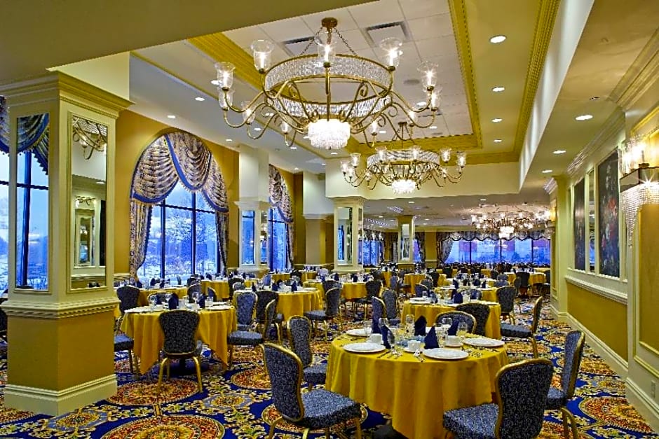 Villa Roma Resort and Conference Center