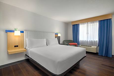 King Room - Hearing Accessible
