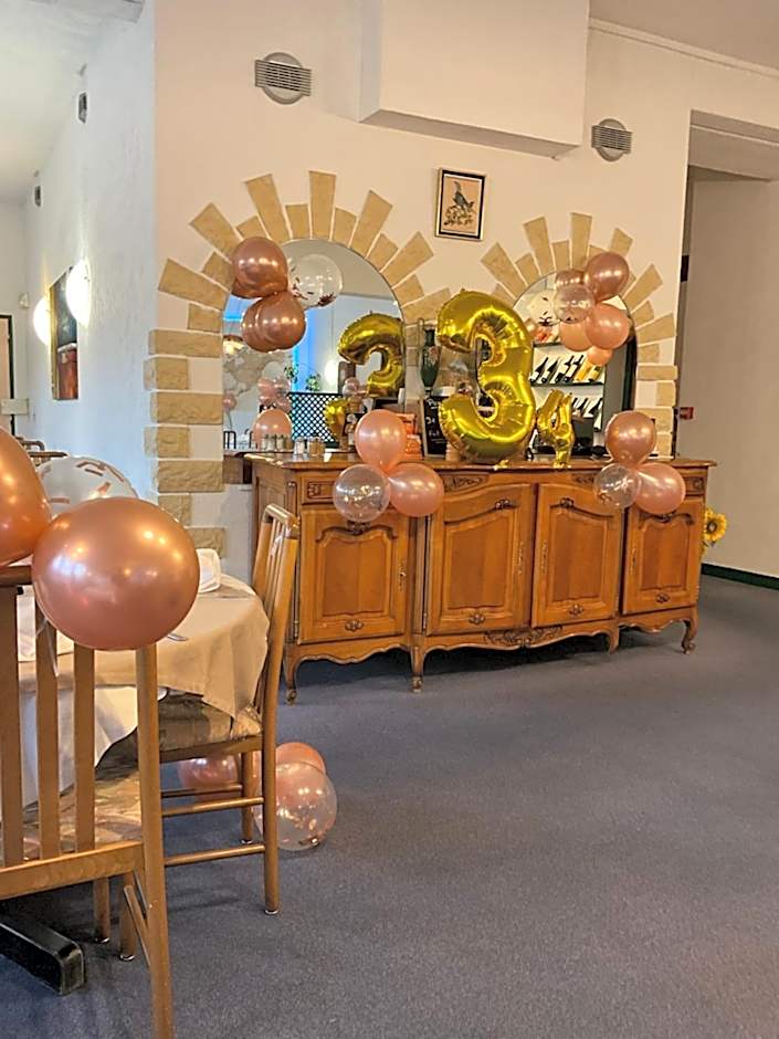 HOTEL De La Tour Saint Etienne SUD