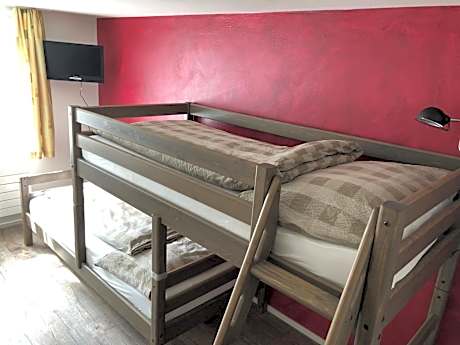 Twin Room with Shared Bathroom