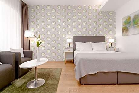 Suite - Wheelchair accessible