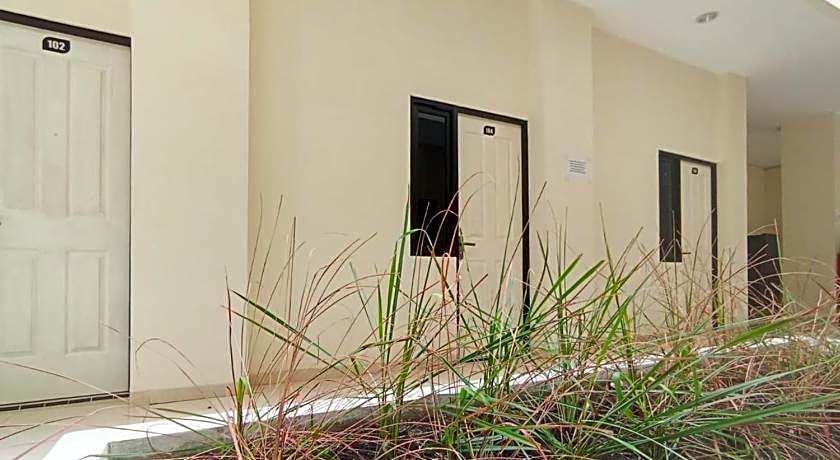 De Corner 2 Madiun RedPartner – Madiun, MO