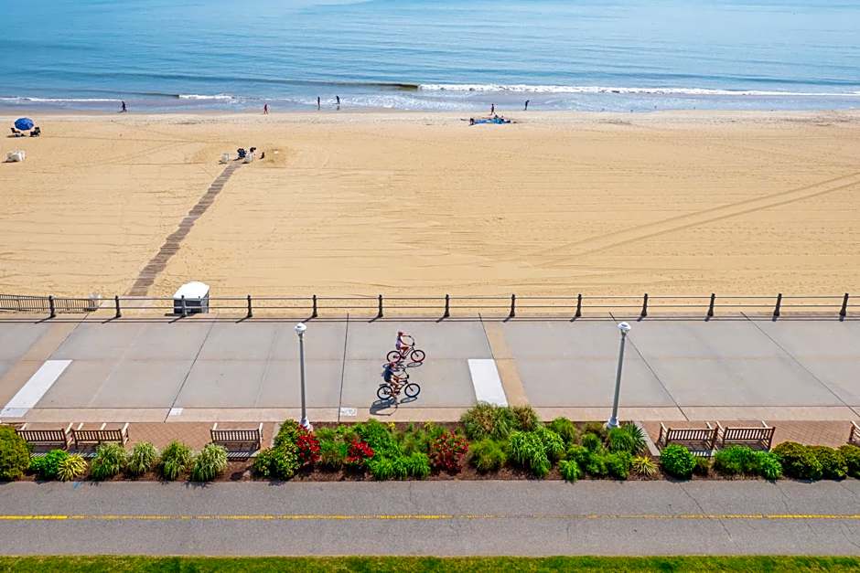 Holiday Inn & Suites Virginia Beach - North Beach By IHG