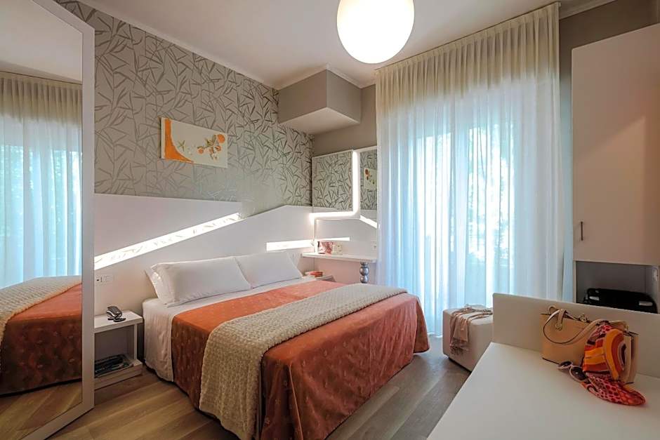 Hotel Ombretta Mare