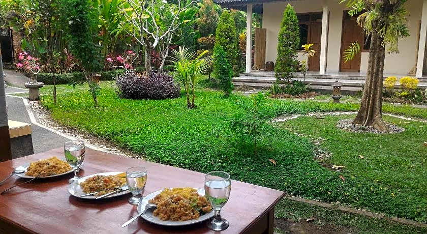 Astawa House