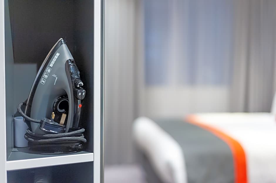 Holiday Inn Express - London Heathrow T4 By IHG