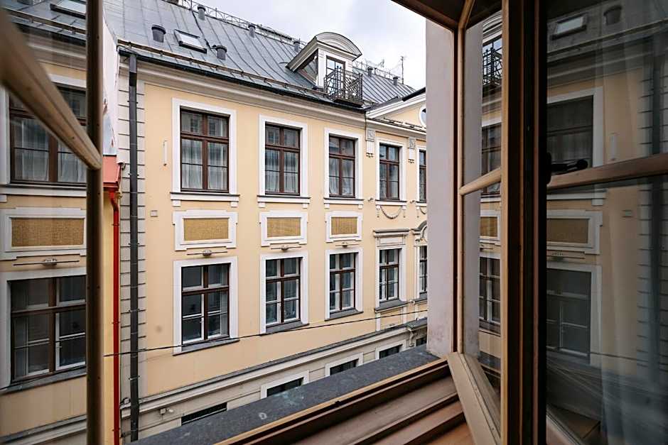 Dome Hotel