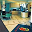 Super 8 by Wyndham Hartford