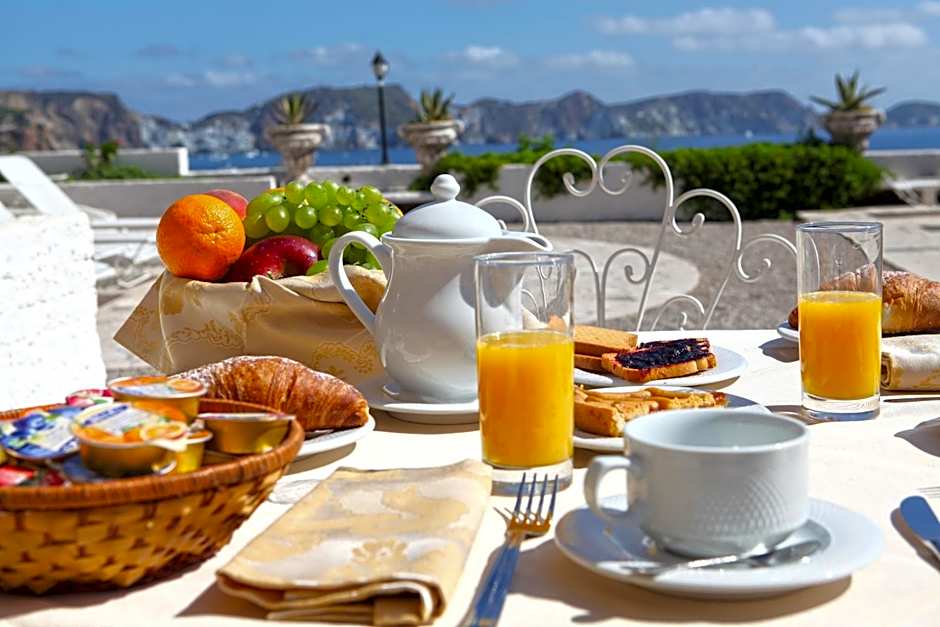 Hotel Torre Dei Borboni