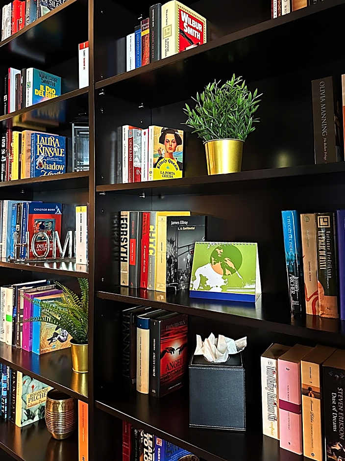 Flom Boutique Hotel