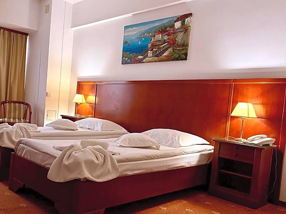 Hotel Emma West