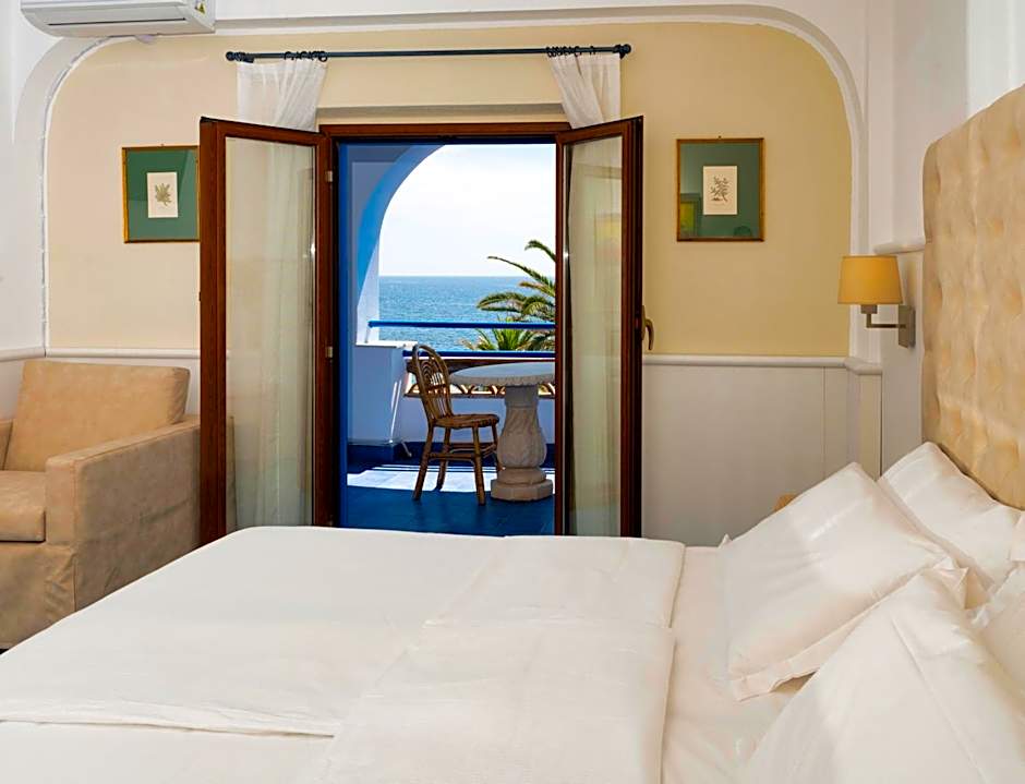 Arathena Rocks Hotel