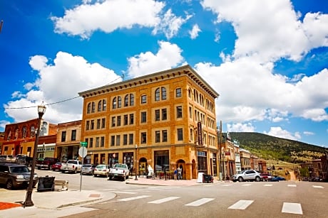 The Victor Hotel