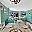 Panoramic beachfront Suite
