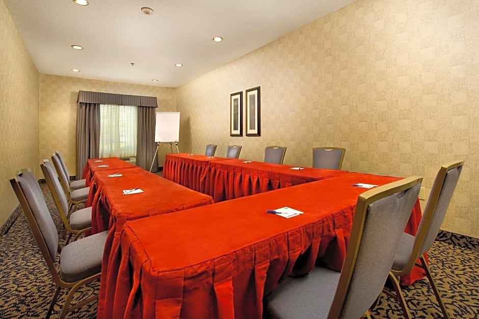 Holiday Inn Express & Suites San Antonio West Sea World Area by IHG