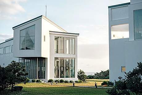 Sunlight on the peninsula