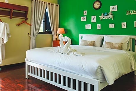 Double Room with Shared Bathroom