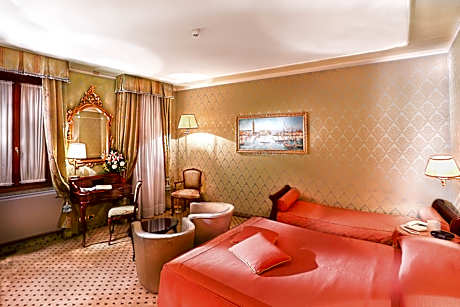 Grand Deluxe 4 Pax