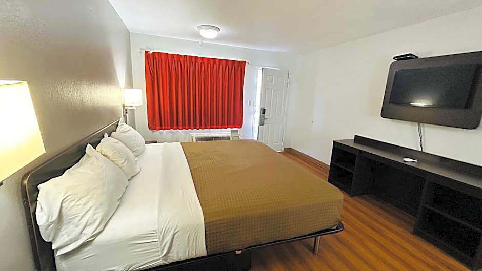 Super 7 Inn By OYO Tupelo Hwy 178