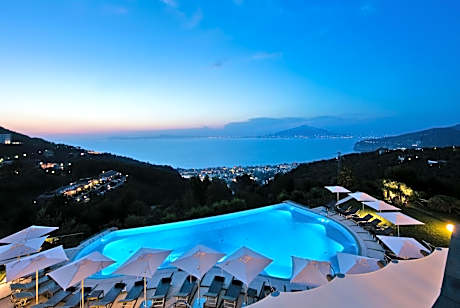 Grand Hotel Due Golfi