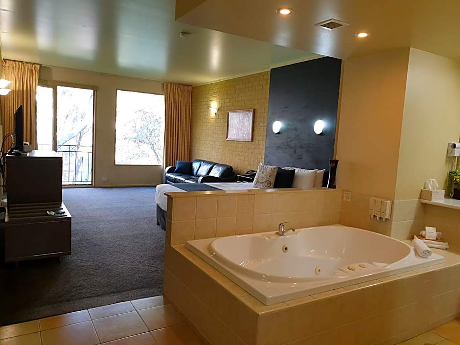 Madison Spa Motel - Adults Only