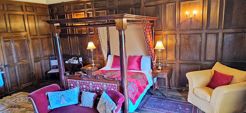 Braithwaite Hall Bed & Breakfast