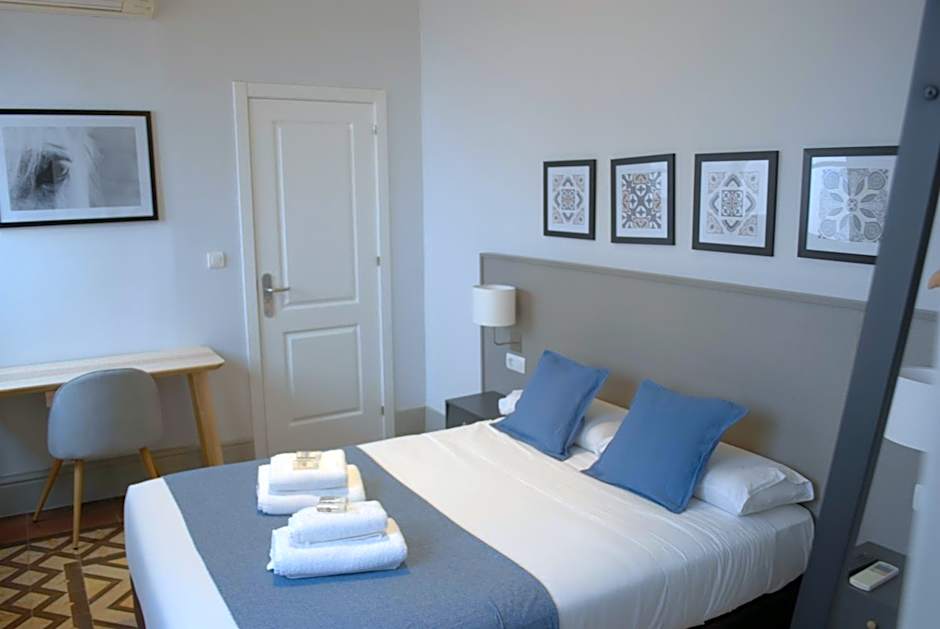 La Perla Granada Suites