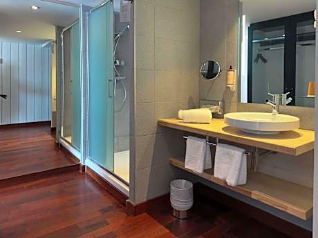 Standard Double Room - Sea Side