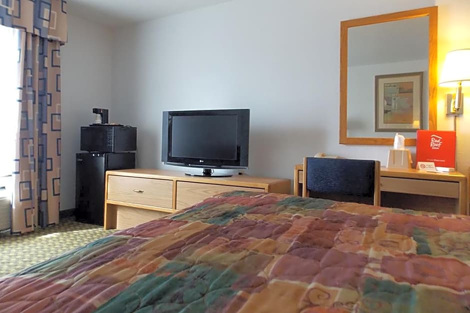 Norwood Inn & Suites - Roseville