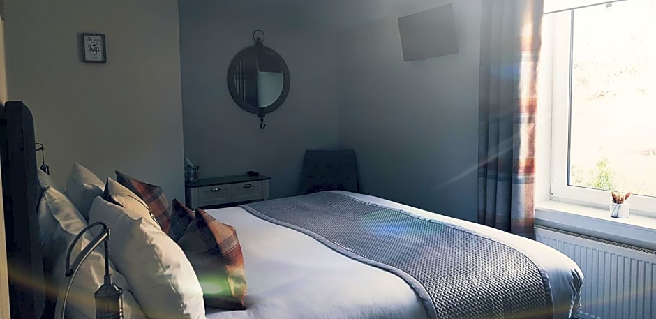 Airanloch Bed & Breakfast, Loch Ness, Adult Only