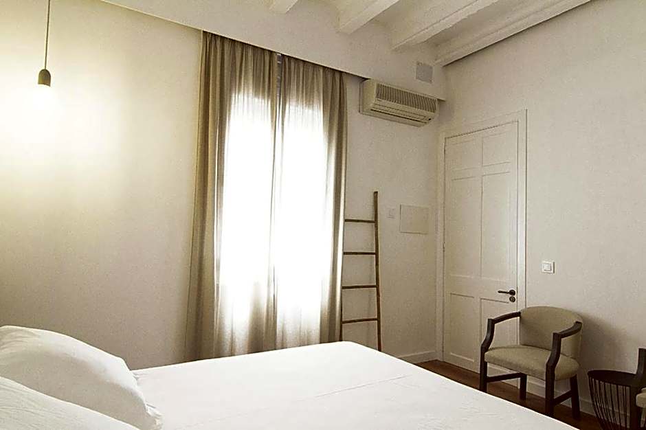 Mon Hotel