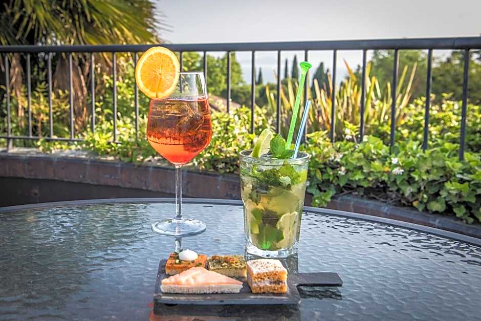 Admiral Hotel Villa Erme